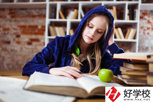 南岳區(qū)職業(yè)中等專業(yè)學校有哪些專業(yè)？