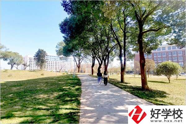 郴州思科職校有哪些專業(yè)？可以考大學(xué)嗎？