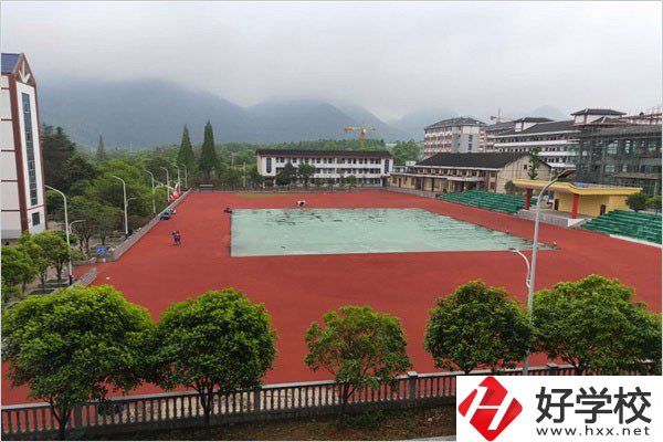 邵陽電商中專有哪些？管理如何？
