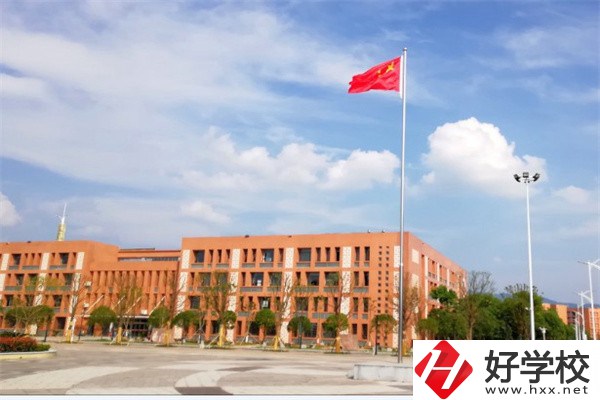 懷化有沒有師范職校？學(xué)校如何報(bào)考錄??？