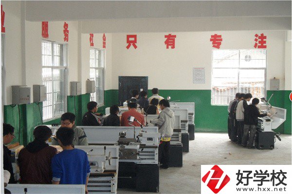 懷化的公辦職高有哪些？可以免學(xué)費嗎？