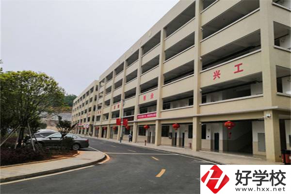 臨武縣職業(yè)中專有哪些專業(yè)？哪個專業(yè)比較好？