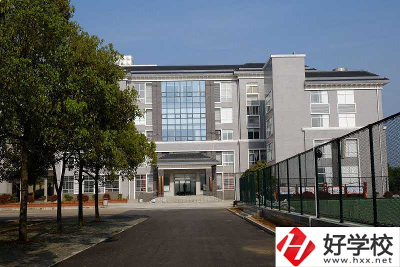韶山市職業(yè)中專學(xué)校好不好？有哪些招生專業(yè)？