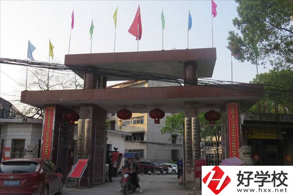 岳陽排名靠前的中專是哪幾所？有哪些辦學(xué)優(yōu)勢？