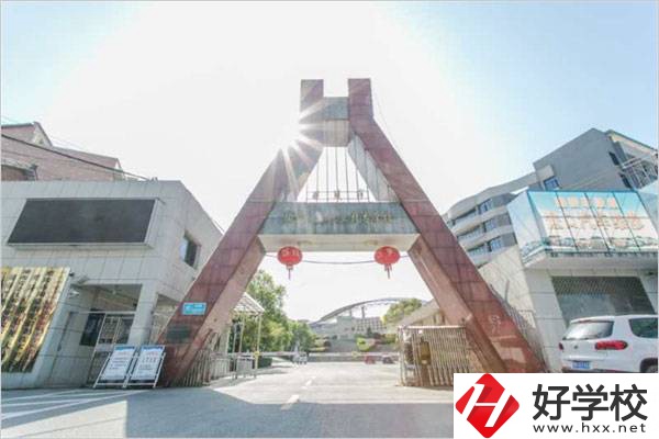 株洲有沒(méi)有可以普職融通的中職學(xué)校？普職融通的優(yōu)勢(shì)？