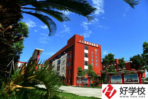華容縣職業(yè)中專好不好？有什么推薦專業(yè)？
