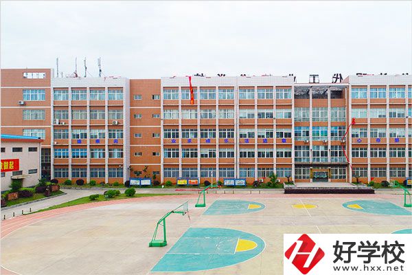 湖南護(hù)理學(xué)校有哪些專(zhuān)業(yè)？招生要求是什么？