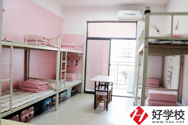 長(zhǎng)沙環(huán)境好的民辦中專有哪些？