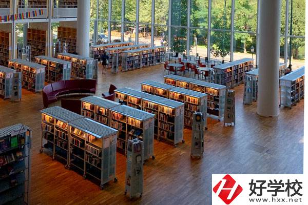 永州市綜合職業(yè)中等專業(yè)學(xué)校有什么專業(yè)？