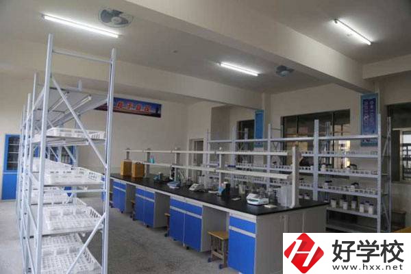 邵陽學(xué)幼兒保育專業(yè)推薦哪些學(xué)校？學(xué)費貴嗎？