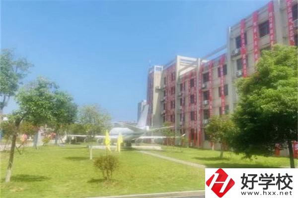 長(zhǎng)沙經(jīng)貿(mào)職業(yè)中專有哪些招生專業(yè)？有哪些辦學(xué)優(yōu)勢(shì)？