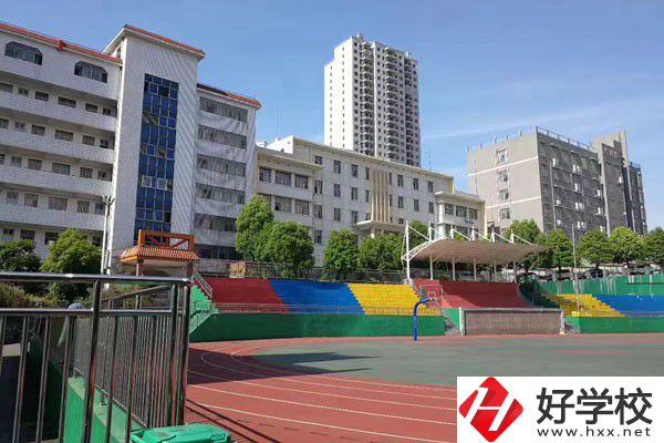 邵陽市計算機普通中等專業(yè)學(xué)校是公辦嗎？辦學(xué)條件好嗎？