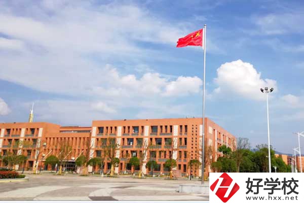 懷化師范高等?？茖W(xué)校（中職部）教學(xué)樓