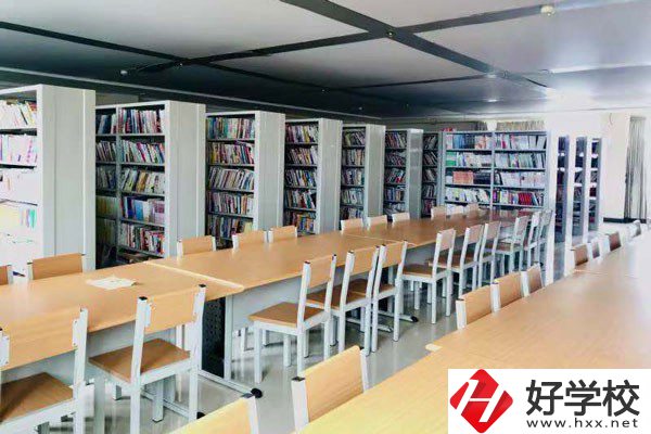 長沙市現(xiàn)代商貿(mào)中等職業(yè)學(xué)校是民辦嗎？師資力量如何？