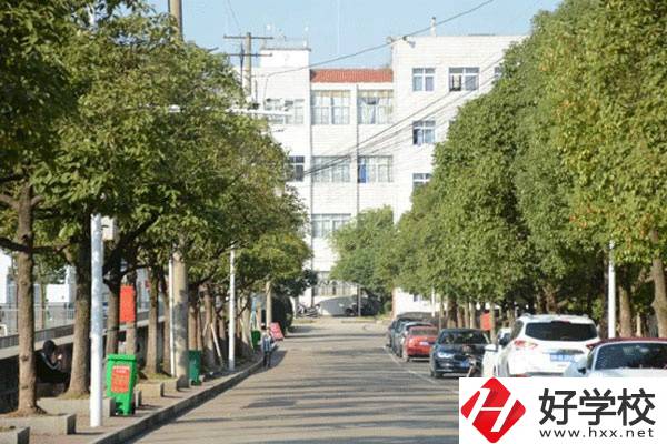 懷化經(jīng)開區(qū)有什么職校？開設了哪些專業(yè)？