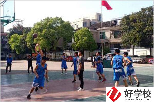 醴陵市淥江職業(yè)技術學校運動場