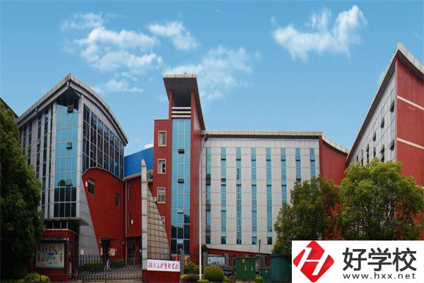 想學(xué)音樂可以考慮長(zhǎng)沙哪些職高？
