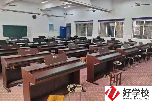 岳陽市第一職業(yè)中等專業(yè)學(xué)校怎么樣？得過哪些榮譽？