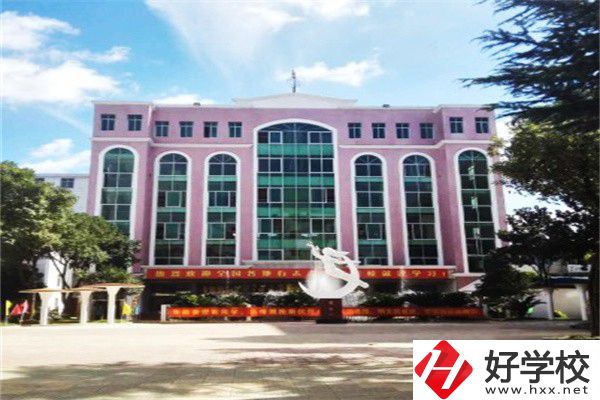 長(zhǎng)沙民辦重點(diǎn)中專有哪些？收費(fèi)如何？