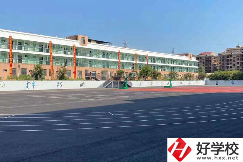 衡陽(yáng)市文華藝術(shù)學(xué)校有哪些專業(yè)？