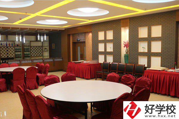 張家界旅游類中職有哪些？學(xué)校有什么特色？