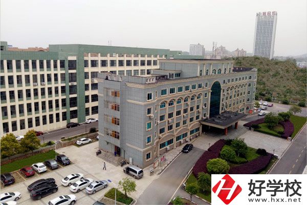 婁底技師學(xué)院怎么樣？有哪些專業(yè)？
