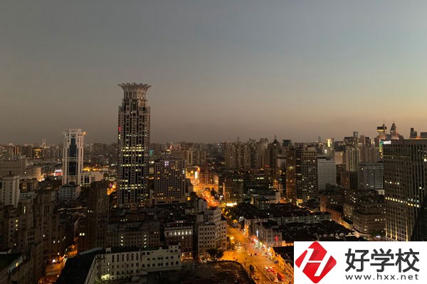 攸縣求實(shí)職業(yè)技術(shù)學(xué)校的平面設(shè)計(jì)專業(yè)怎么樣？就業(yè)前景如何？
