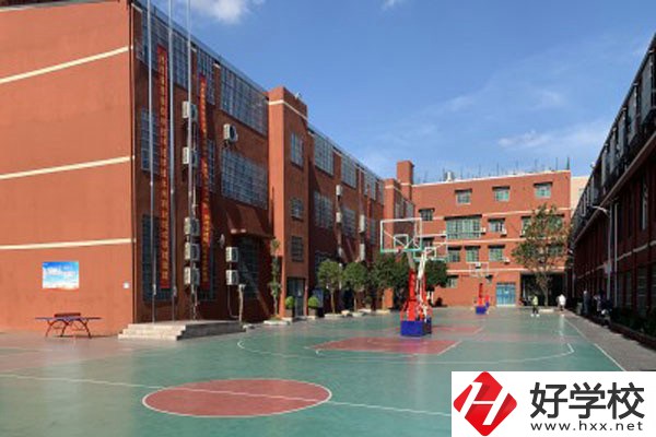 長沙市英藍(lán)中等職業(yè)學(xué)校怎么樣？有沒有官網(wǎng)？