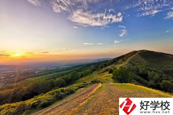 湖南兵器工業(yè)高級(jí)技工學(xué)校是一所怎樣的技校？