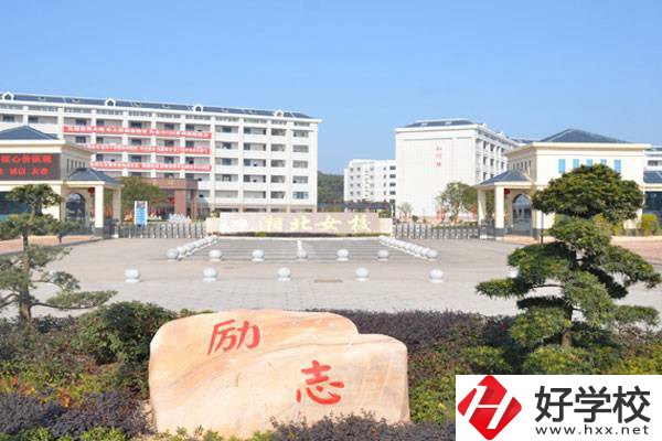 岳陽(yáng)有可以學(xué)護(hù)理專業(yè)的中職學(xué)校嗎？